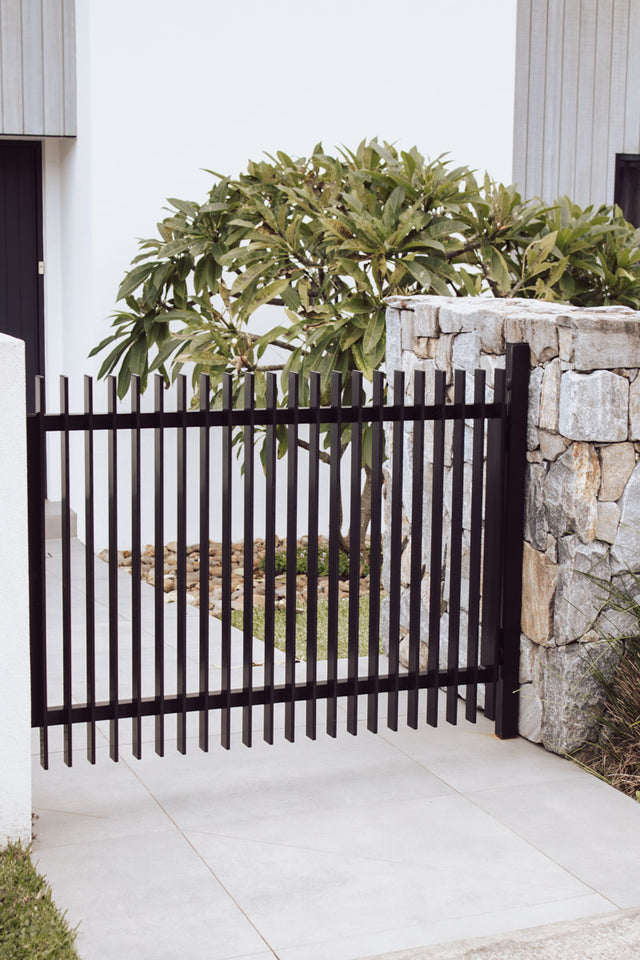 Blade Fencing Panel 50 x 10 50mm Gap 1200 x 2390